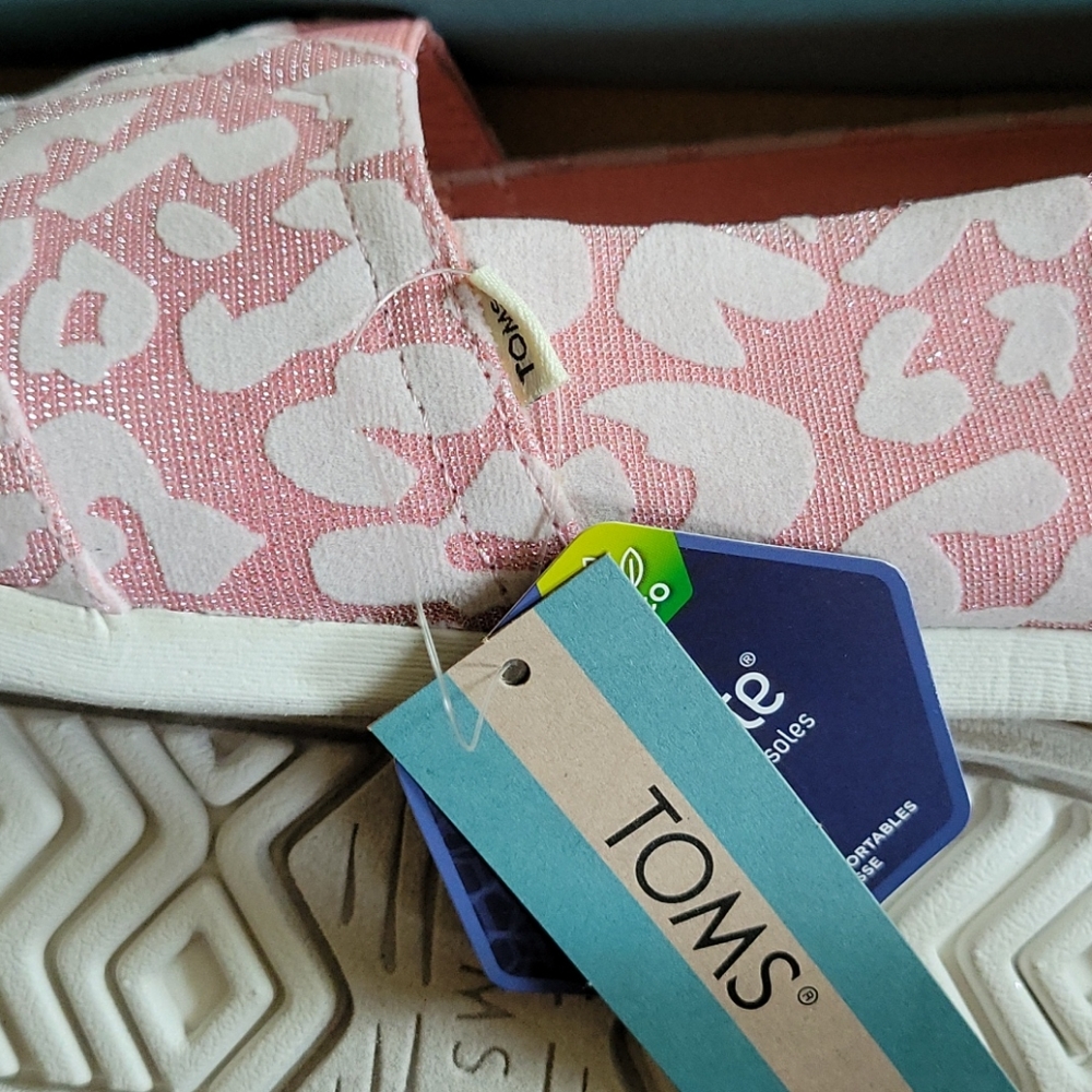 RARE!!! NWT Pink & White Leopard Toms Ortholite - Picture 2 of 3